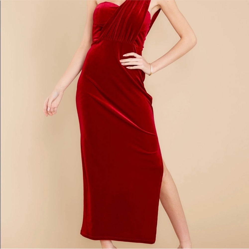 Classy Unique Velvet One-Shoulder Red Dress - Picture 4 of 9